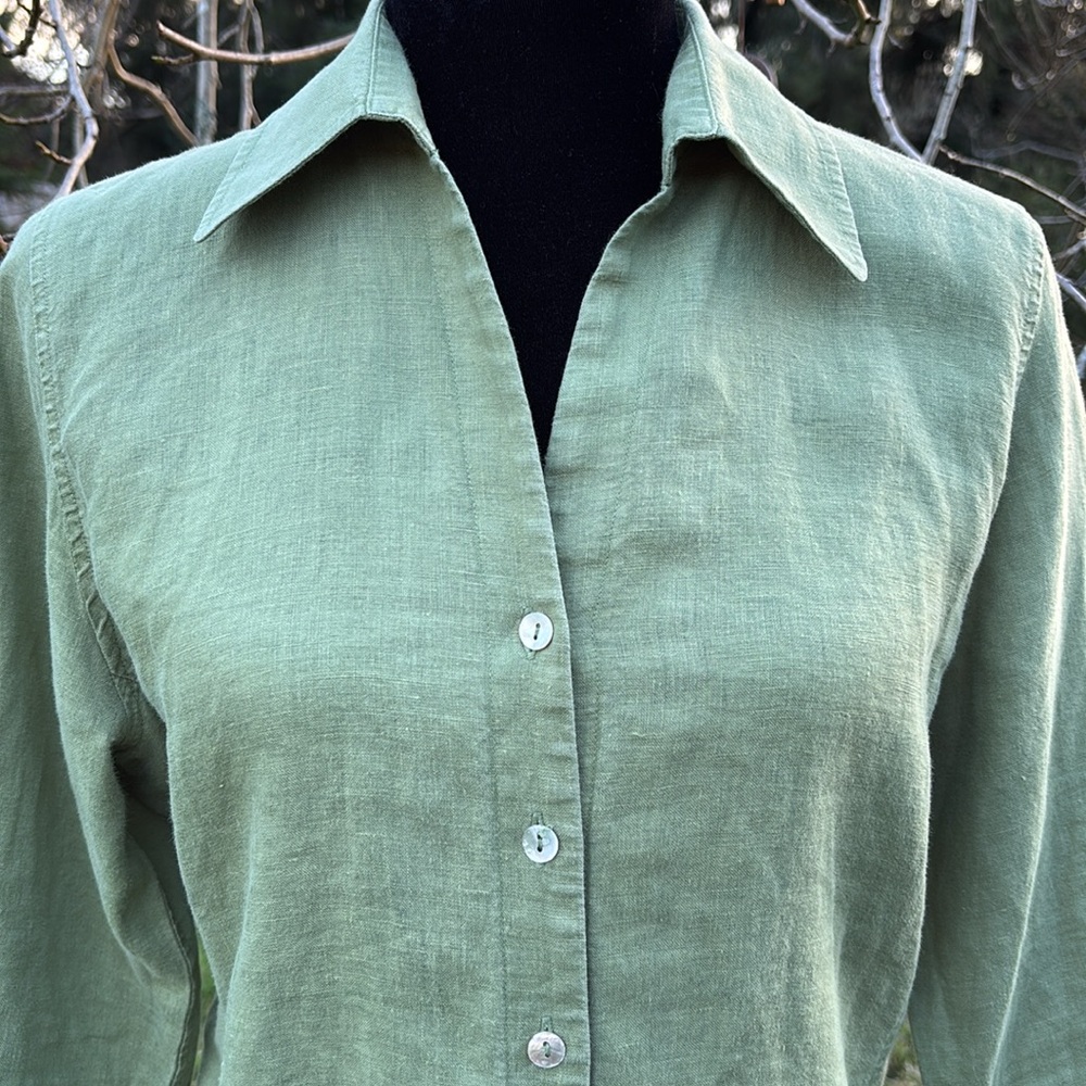 David N. Button-Up Top - Picture 2 of 7